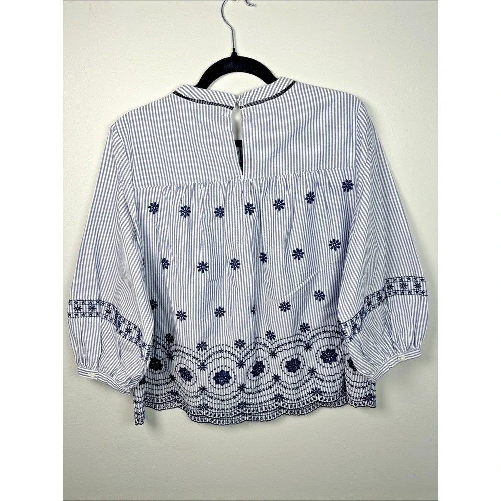 Crown & Ivy Large Womens Top Peasant 3/4 Sleeve Blue Stripe Embroidered Boho - Picture 6 of 16